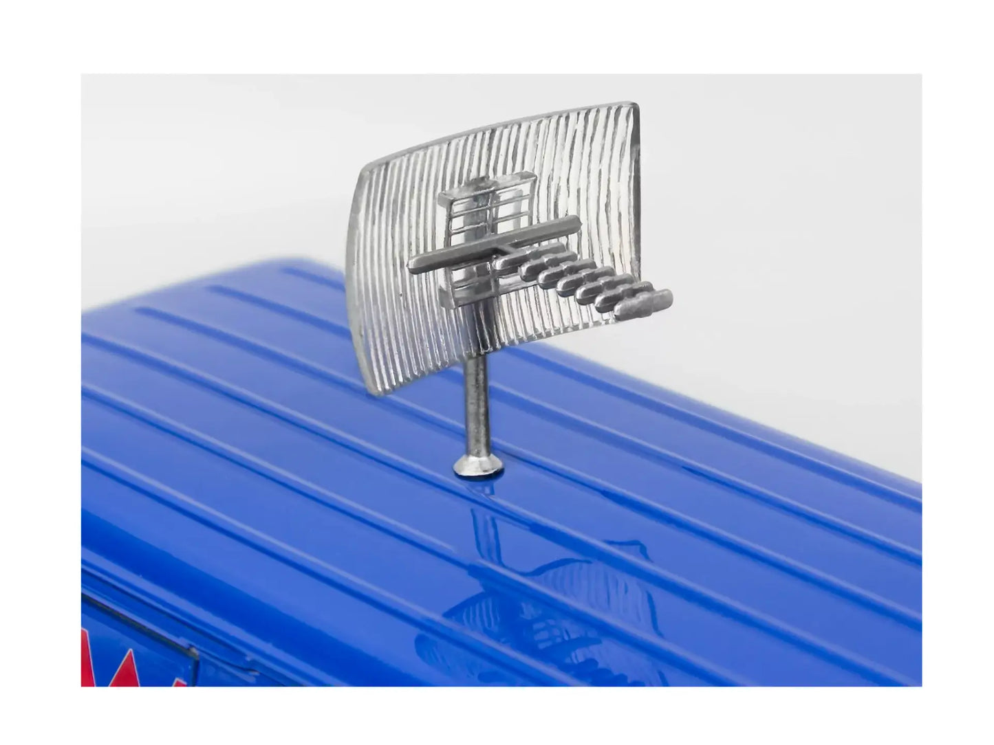 Revell Stranger Things  1977 GMC "The Squawk" Van