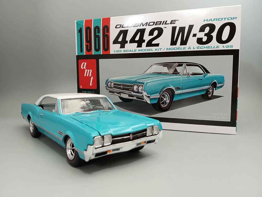 AMT 1966 Oldsmobile 442 W-30 Hardtop
