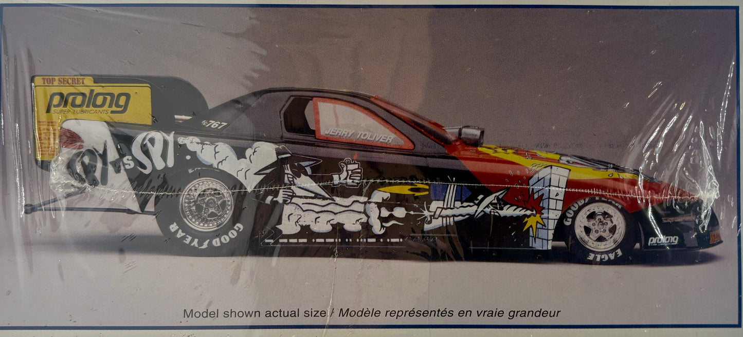 Revell Jerry Toliver's Spy Vs. Spy Firebird Funny Car