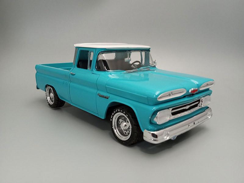 AMT 1960 Chevy Apache Pickup Kustom Kruisers