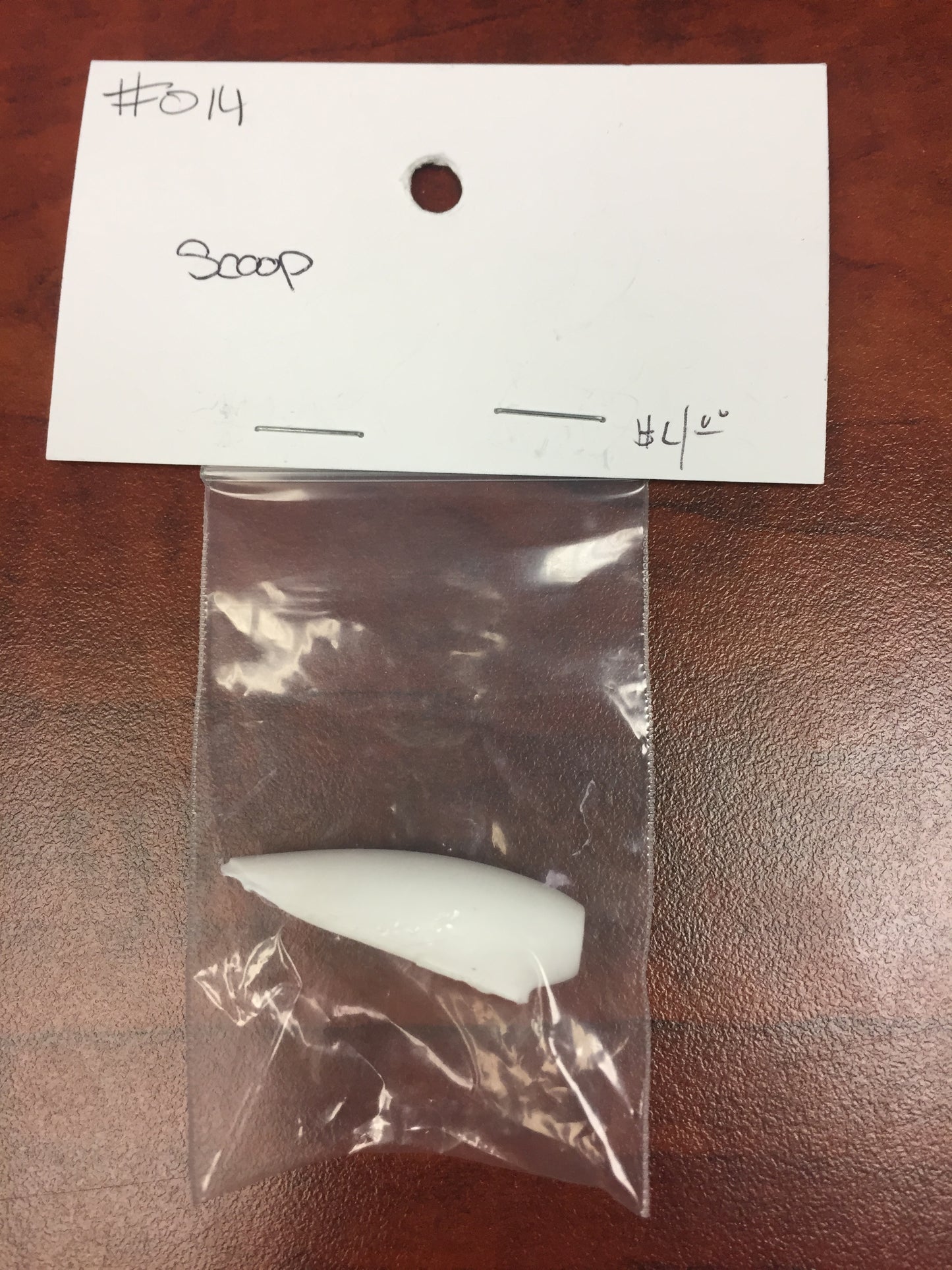 LARRY'S RESIN PRO STOCK HOOD SCOOP EXTRA SMALL ROUND