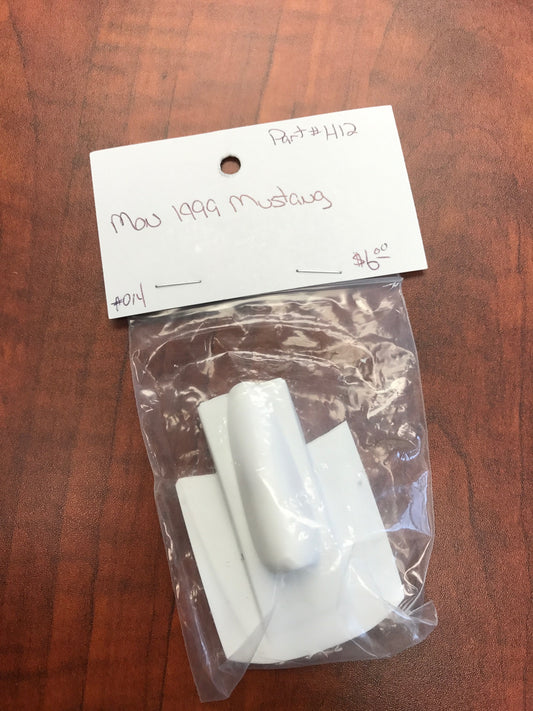 LARRY'S RESIN MON 1999 MUSTANG H12